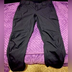 NWOT Under Armour Storm pants